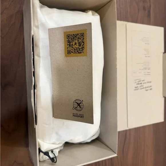 GOLDEN GOOSE
Ball Star low-top sneakers, perfect shape. - Picture 6 of 6